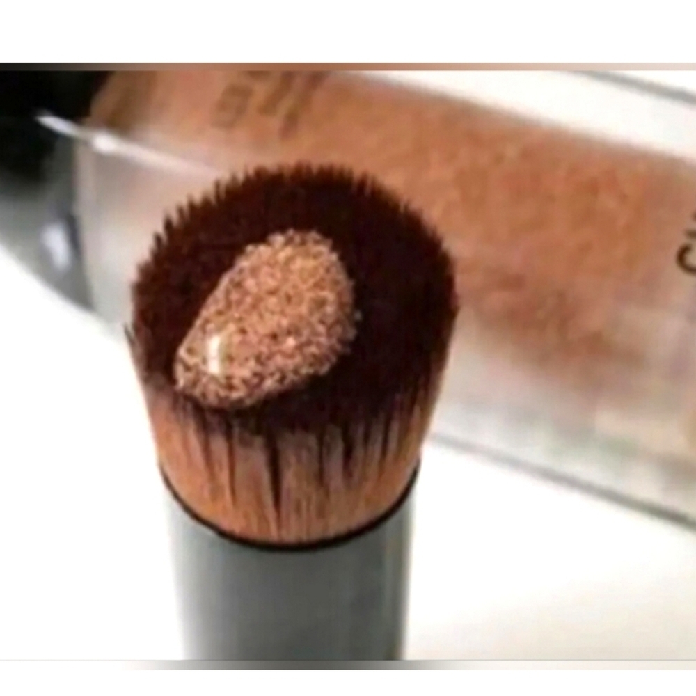 Chanel small brush NEW - Picture 4 of 5
